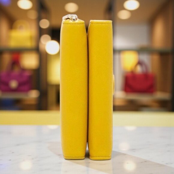 🆕 Magnetic 2-in-1 Phone Wallet Clutch | Vegan Leather | Barbiecore Y2K - Picture 5 of 16